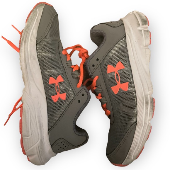 🍁5/$25 Little girls size 11.5 Under Armour sneakers good condition - Picture 2 of 7